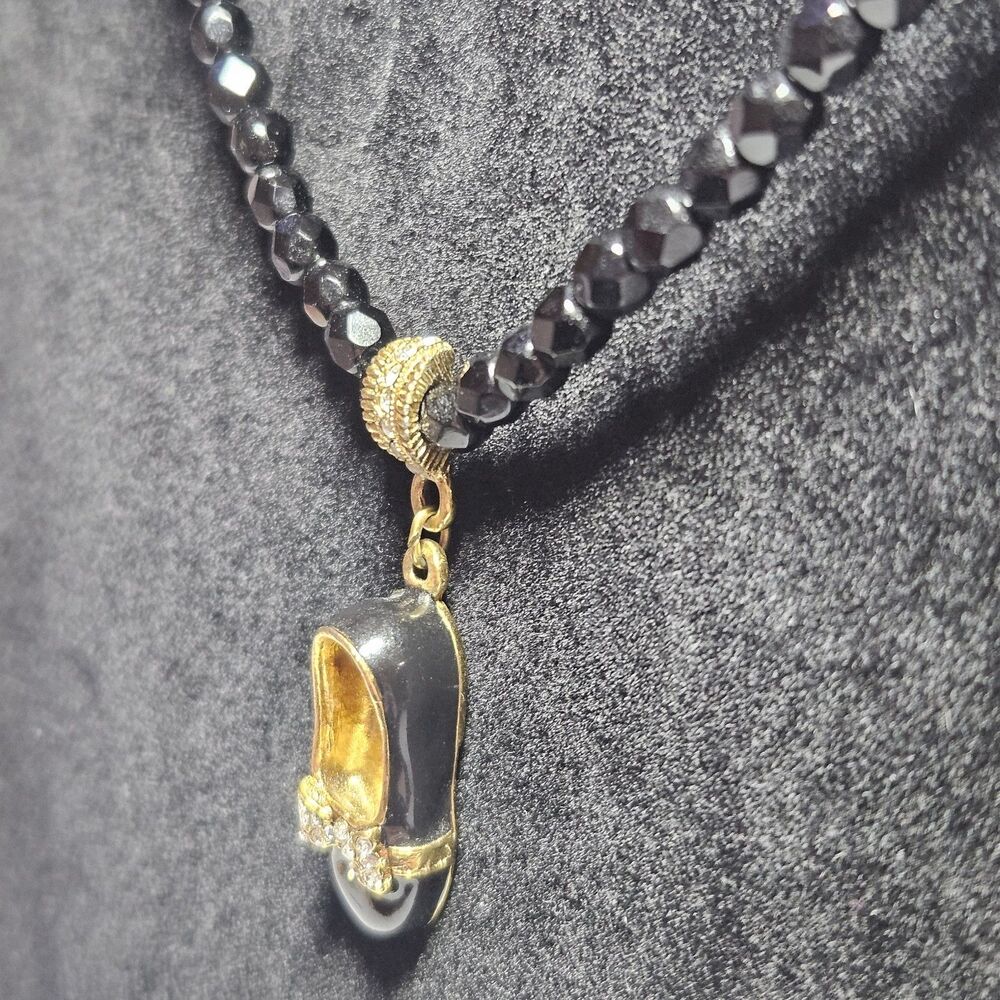 *Sale* 1928 Faceted Black Bead Necklace Gold Tone Shoe Pendant 16.5-19.5" - Picture 10 of 14